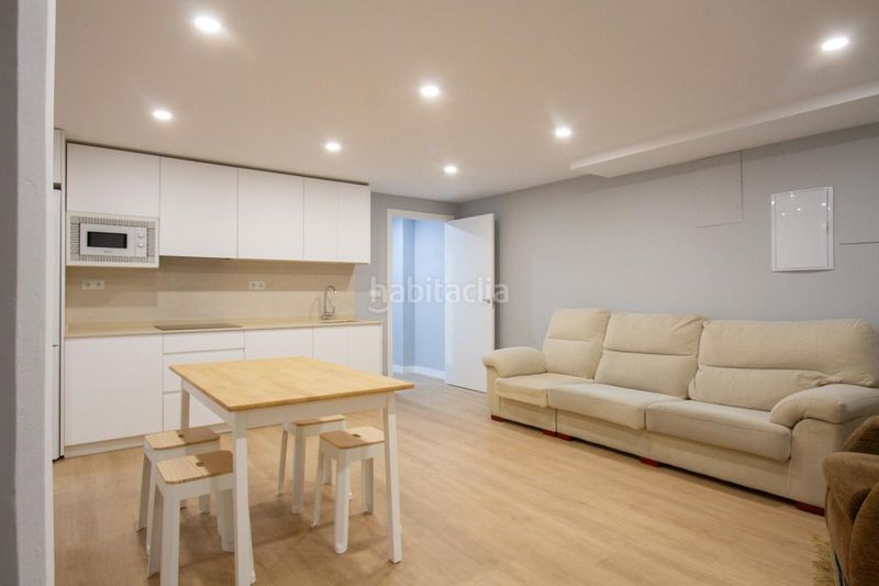 Foto c47816bc-b6c3-4ba2-add0-ee5da5331920. Local comercial a Berriozar