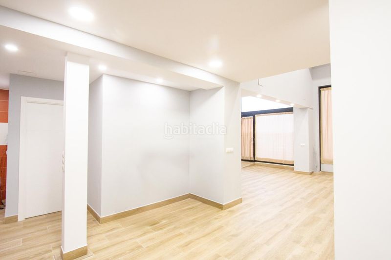 Foto d1c921c1-a2ff-4784-8250-b8f702ca7f53. Local comercial a Berriozar