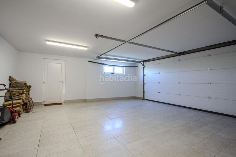 Foto 42fb9edf-a812-4f87-8c47-30596e6a880d. Casa aparellada amb calefacció aparcament piscina a Iza
