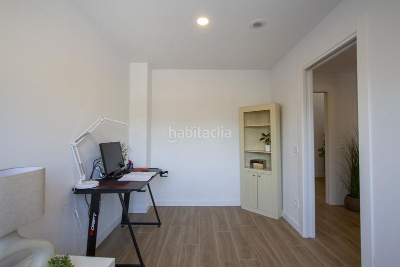 Foto 56f82de4-ba0b-4e07-acb4-fc6558f64569. Casa aparellada amb calefacció aparcament piscina a Iza