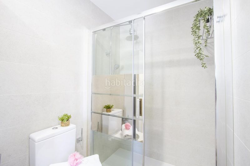 Foto 9239d484-4933-476c-8711-338f89301814. Casa aparellada amb calefacció aparcament piscina a Iza