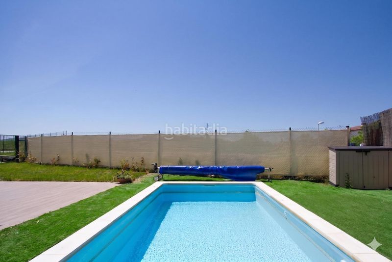 Foto c51115d7-150a-409b-8935-86958c233511. Casa aparellada amb calefacció aparcament piscina a Iza