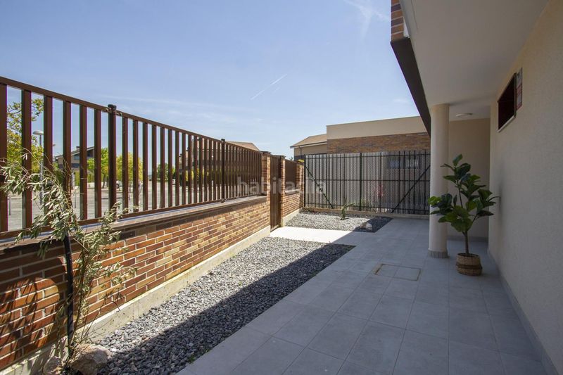 Foto f776afec-d7b2-4bb6-8884-37f11623c1ab. Casa aparellada amb calefacció aparcament piscina a Iza