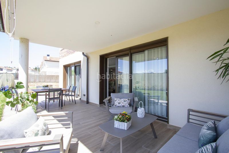Foto fba381cf-6203-44d6-a9a1-2ba266b34a61. Casa aparellada amb calefacció aparcament piscina a Iza