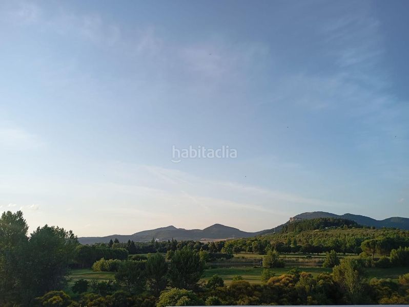 Foto 1effddf7-a590-4b0a-a66d-74b56db6da6c. Àtic amb calefacció aparcament a Iza