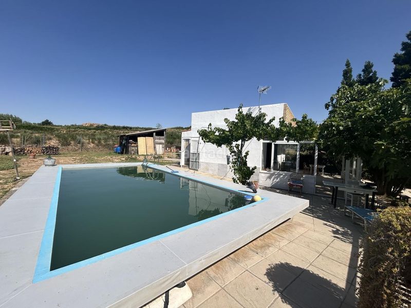 Foto 3505937a-9924-4a93-8176-dd46b3555abb. Masia amb piscina a Corella