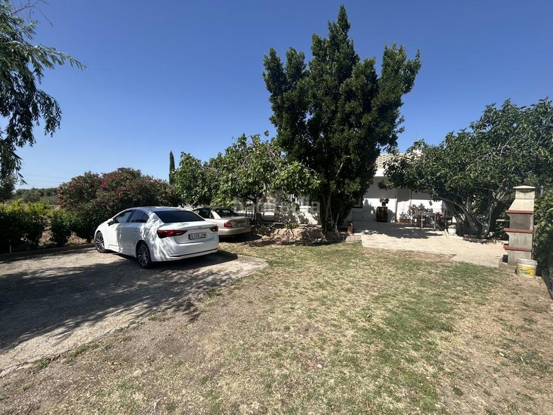 Foto cae5e54d-04af-40c6-8e56-0f92dee64937. Masia amb piscina a Corella