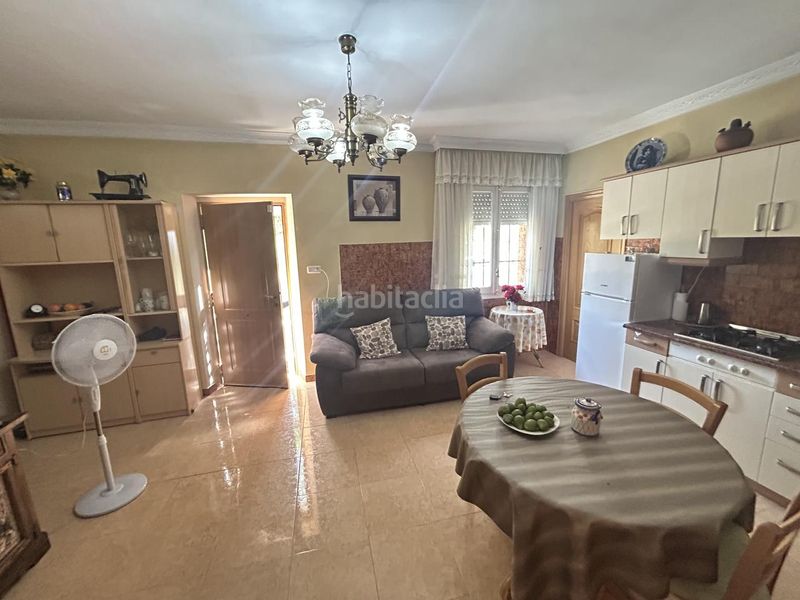 Foto f0178303-d2ec-423e-bd52-be90aae23539. Masia amb piscina a Corella