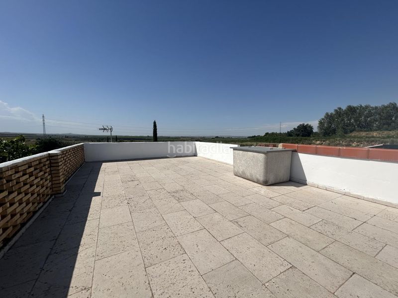 Foto f30f7a64-c0db-41cc-8fd5-9969f94d8a43. Masia amb piscina a Corella