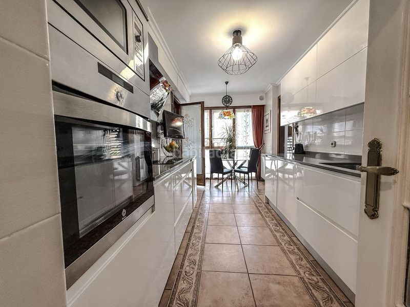 Foto 6ddf11e7-9912-4584-bd86-253e92ae2095. Appartamento con riscaldamento parcheggio in Pinar - Anaka - Belaskoenea Irun