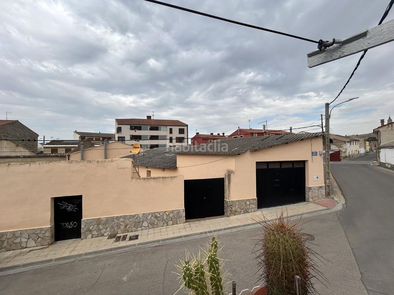 Foto 572a8ea2-4215-455b-ae01-ae8fa0862949. Casa en Arguedas