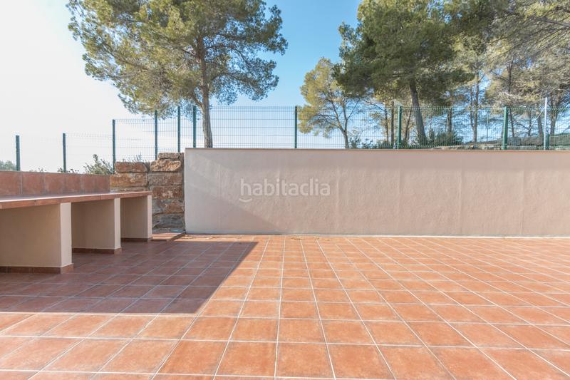 Foto c397e5ac-9edb-46e8-bec6-24448707991e. Casa adosada espléndida casa adosada con amplios espacios y terraza solarium en Rubí