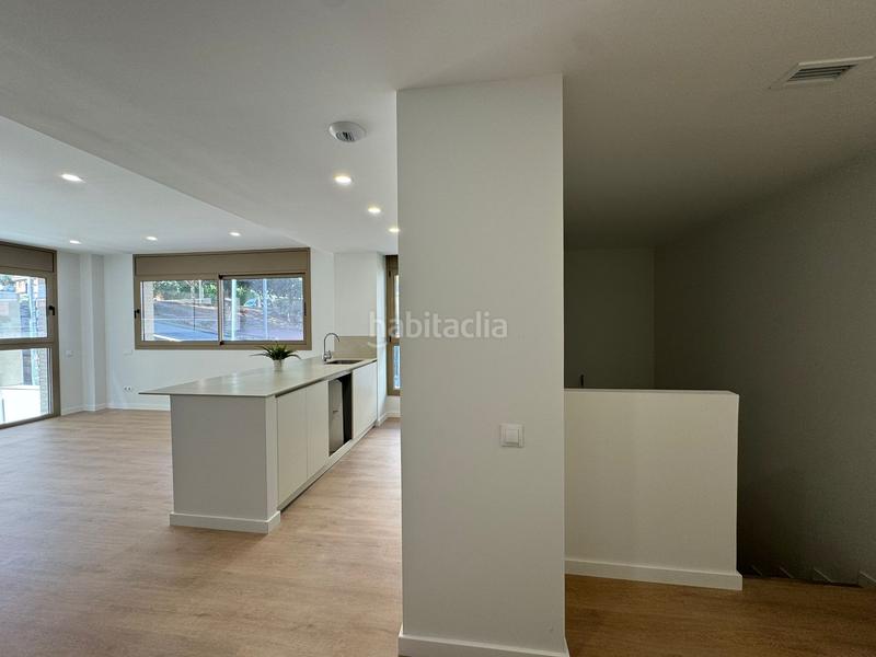 Foto b646080d-222e-4d60-aed7-451ad4241eab. Planta baja en carrer narcís monturiol 15 obra nueva planta baja duplex con patio en pallejá en Pallejà