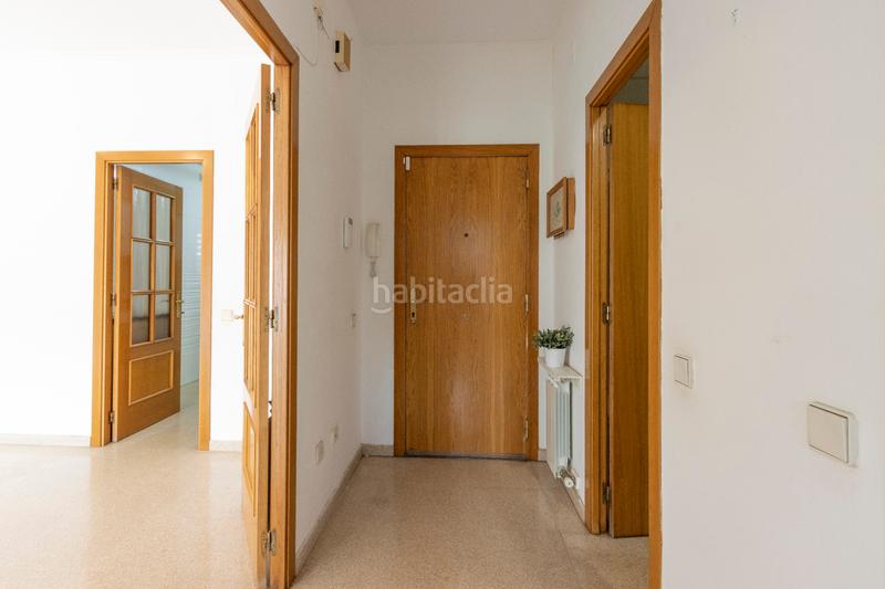 Foto e4e79aa9-b9aa-4079-900e-8fe57be2d3ca. Planta baixa amb calefacció aparcament a Eixample - Can Bogunyà Castellar del Vallès