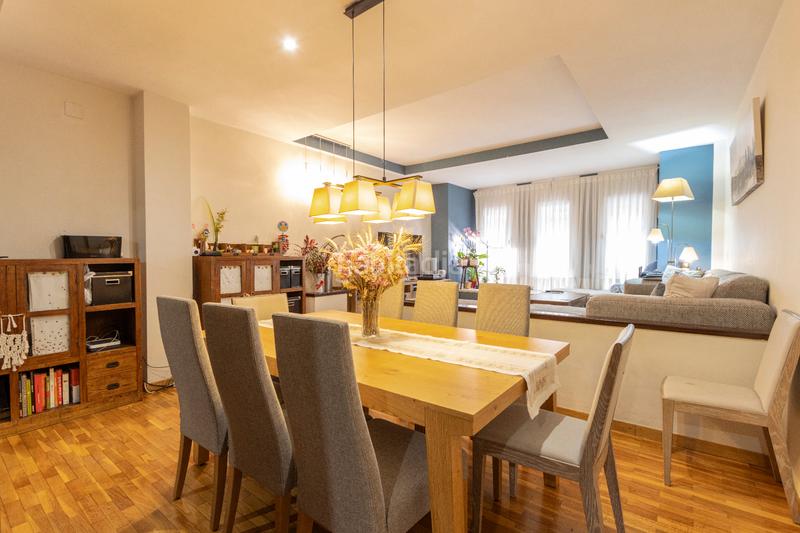 Foto 01352ba7-0a38-4ba6-b4d5-111c0fb056fc. Dúplex magnífica vivienda dúplex de 203m2 construidos con amplios espacios en sant gervasi en Barcelona