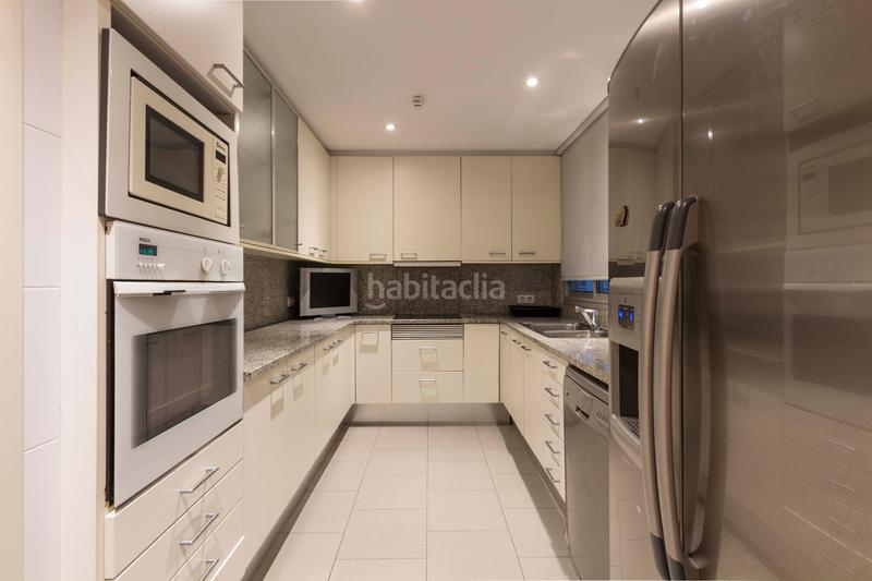 Foto baeb95a4-dffe-452e-95ef-c72df2e2100b. Piso magnífica vivienda con gran terraza en sarria en Barcelona