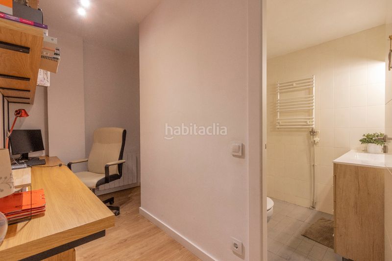 Foto e4221a4b-813d-44ea-99c7-b46a02642eec. Pis amb calefacció a Tres Torres Barcelona