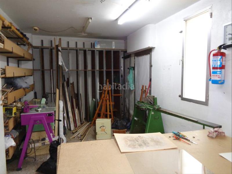 Foto 6895f99d-9030-493f-9cff-628430257f20. Alquiler local comercial lonja con amplios escaparates en Santurtzi