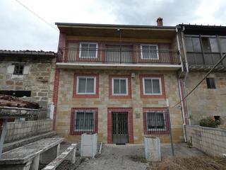 Casa adossada a Poblado cilleruelo de bezana 3. Se vende casa cerca playa del embalse de arija