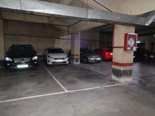 Parking coche  Nicolás alcorta kalea