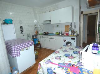 Appartement  Calle general concha. General concha   3 habitaciones y ascensor