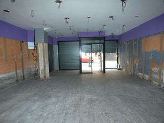 Business premise in Calle General Concha