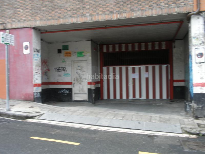 Foto 810aeb72-2b0f-402e-b632-d3ba8bc4dff4. Parking voiture dans san roke kalea 12 dans Matiko - Ciudad Jardín Bilbao