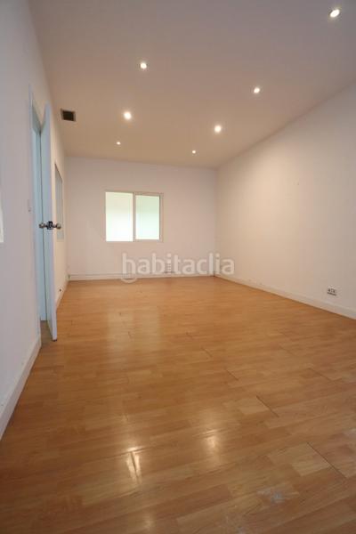 Foto 3b5cf59e-54c5-46ae-b870-a4cd5dccb3dd. Rent business premise in anselma de salces kalea 16 in Bilbao