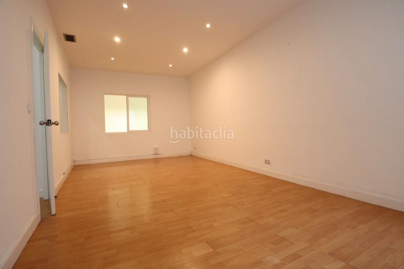 Foto e3f335ec-da6b-48f1-af9b-2f6753c2213c. Alquiler local comercial en anselma de salces kalea 16 en Bilbao