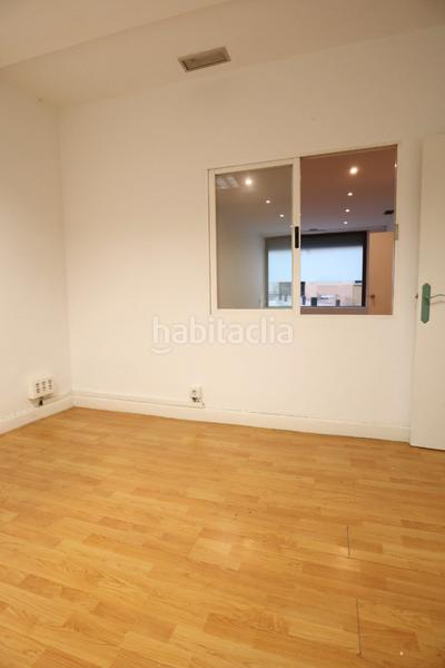 Foto 11def806-1a1e-43fd-a3b1-4ec0eee81707. Lloguer local comercial a anselma de salces kalea 16 a Bilbao