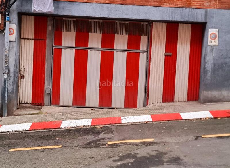 Foto 8b73e43e-8548-40be-8cde-8908d44deb08. Parking voiture dans Arangoiti Bilbao