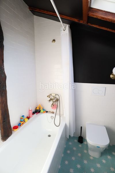 Foto c2e78a53-474d-4f95-93fd-5e668c8003fb. Dúplex amb calefacció a Castaños - Begoñaibarra Bilbao