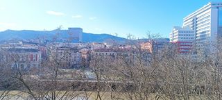 Zweistöckige Wohnung  Campo de volantín pasealekua