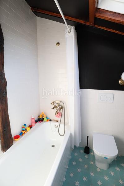 Foto b2c17278-d098-4d37-9529-e94a9d2c701e. Zweistöckige wohnung mit heizung in Castaños - Begoñaibarra Bilbao