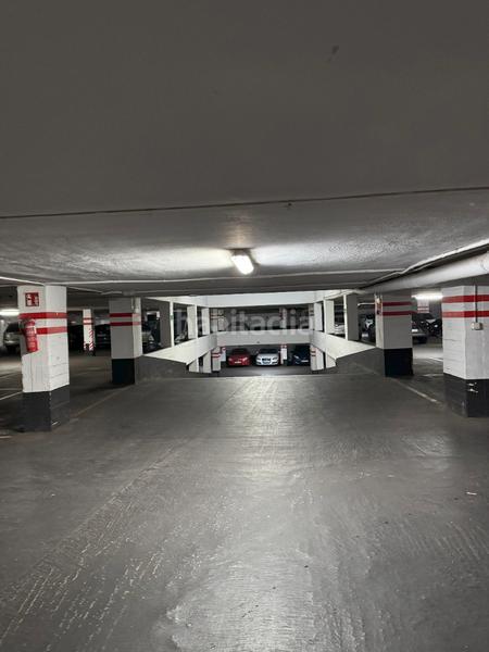 Foto acf14ac7-76ec-490f-9df1-d4414f4b2a42. Parking coche en San Pedro de Deusto - La Ribera Bilbao