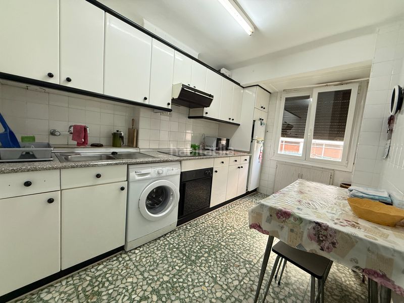 Foto 0cb9c0a1-05a6-4eb7-b0c7-bdc811d6df73. Pis amb calefacció a Barrio de Uribarri Bilbao