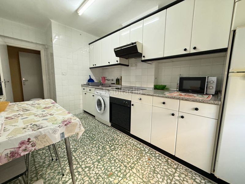 Foto 195855db-f84b-405b-bb3f-aa3dc1b0b7dd. Pis amb calefacció a Barrio de Uribarri Bilbao