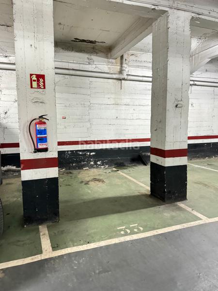 Foto 057a6c3d-2f3e-4635-a7f3-97651d6ea434. Parking voiture dans Barrio de Uribarri Bilbao