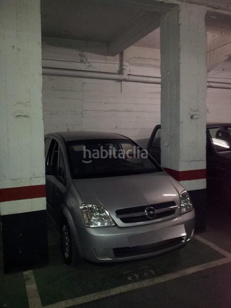 Foto c1d44fe7-069c-46a7-8607-c6e6c4a99b48. Parking voiture dans Barrio de Uribarri Bilbao