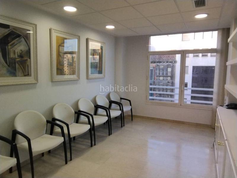 Foto c93a01fb-bf56-46e8-b54e-a70643dd8ab7. Location bureau dans Gran Via Logroño