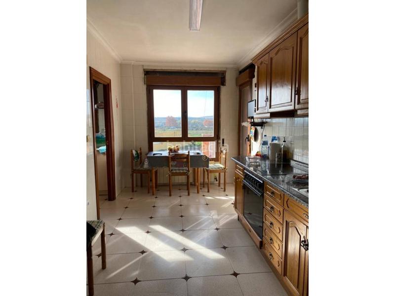 Foto f9a2e86e-65d4-4fd2-989b-656acc2c876f. Casa  en venta en Andosilla