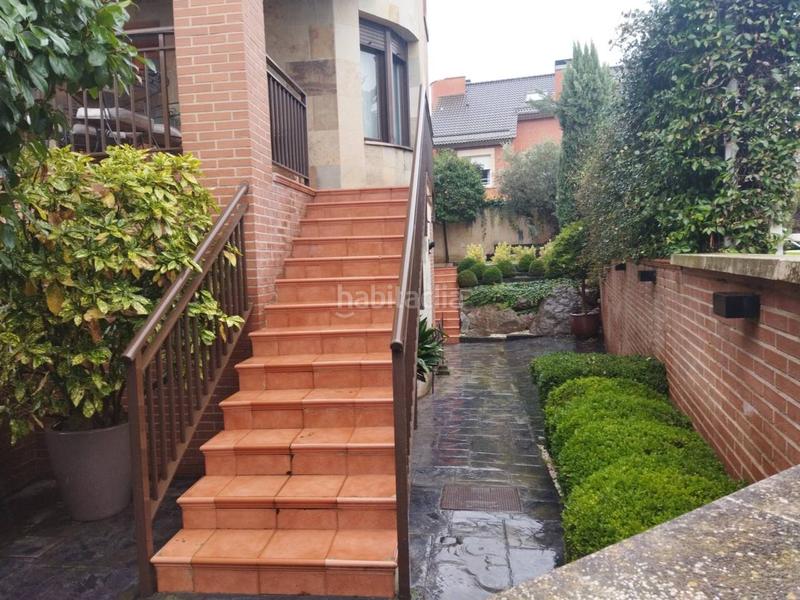 Foto 267862eb-3028-4237-b41c-c462765b39ce. Chalet  en travesía de madrid en Lardero