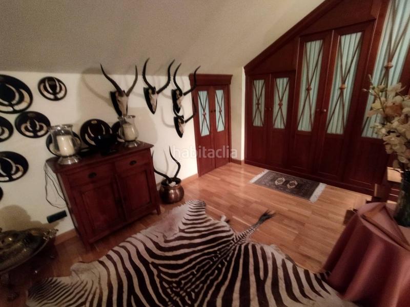 Foto 938a583c-72b7-497a-9a20-8c95cd125901. Chalet  en travesía de madrid en Lardero