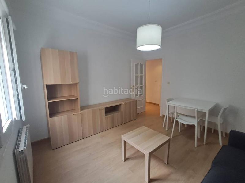 Foto 4ac07e04-6c0e-4de2-b9e9-bb4ed3e8c3ef. Alquiler piso avenida de la paz en Residencia Logroño