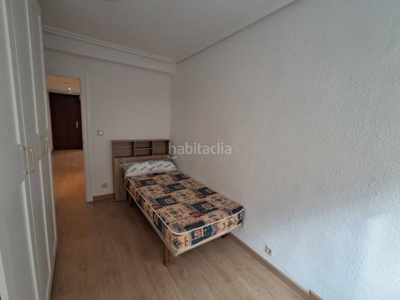 Foto 8dc637eb-ef54-48f1-b581-87babbb95652. Alquiler piso avenida de la paz en Residencia Logroño