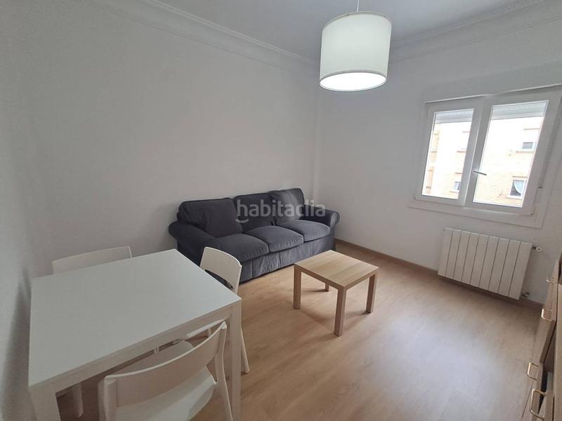 Foto b2d86710-414b-4448-b722-14c317d57920. Alquiler piso avenida de la paz en Residencia Logroño