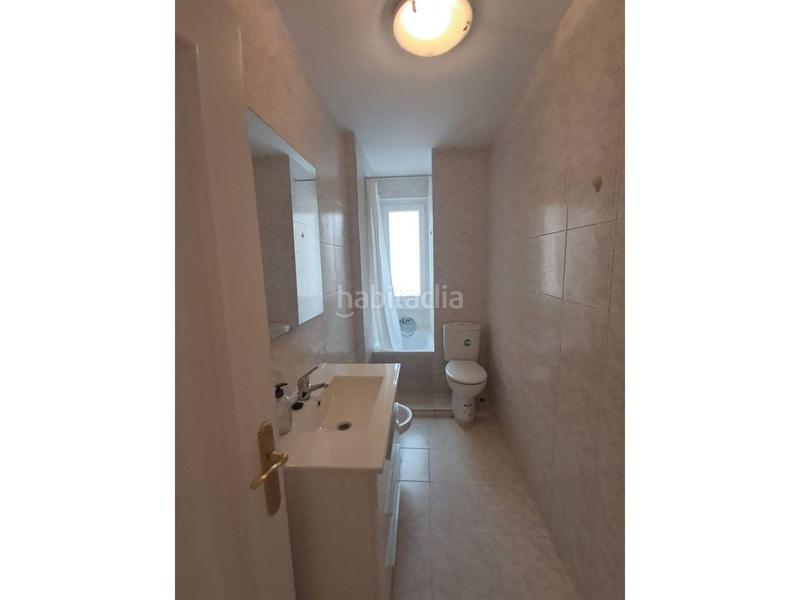 Foto d9400e57-346e-4050-8505-6a10401a1bfc. Alquiler piso avenida de la paz en Residencia Logroño