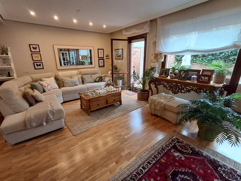 Foto 0f0d995c-6998-44f8-bda2-9094601bbb74. Casa adosada chalet en venta en La Cava - Fardachón Logroño