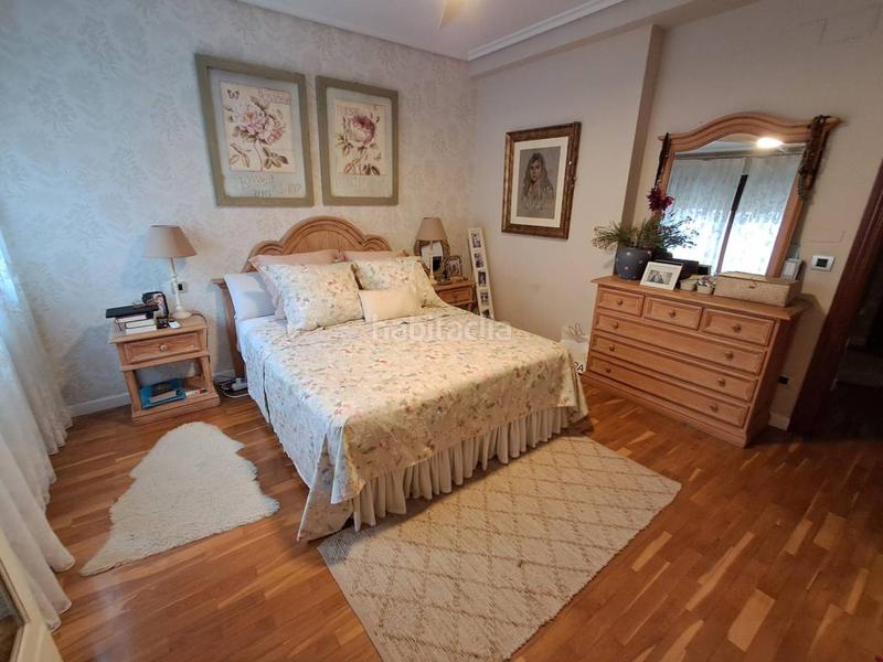 Foto 5c8ed6cf-9ecc-4555-9155-3f00b16452d4. Casa adosada chalet en venta en La Cava - Fardachón Logroño