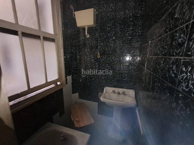 Foto bfdfe455-fdbe-409f-a9c5-f03f30571b95. Piso  en avd. de la paz en Residencia Logroño